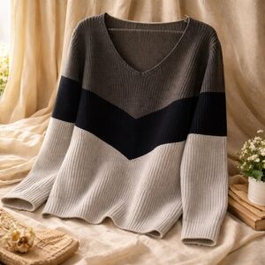 Elegant V-Neck Sweater in Gray and Black